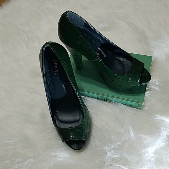 Bamboo - Picture 2 of 7